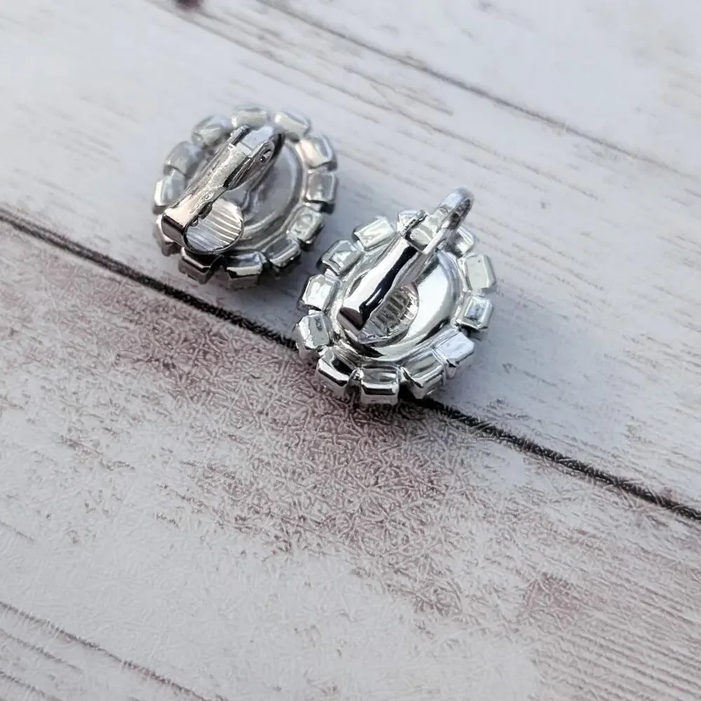 Vintage clip earrings